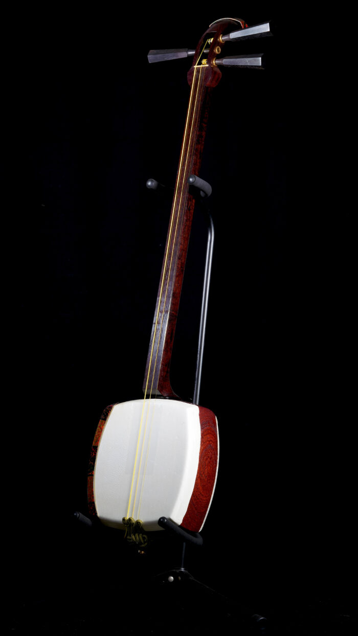 Handmade Tsugaru Shamisen (Kinbozo, Ayasugi, Highest-Grade Tochi Kouki) - Image 2