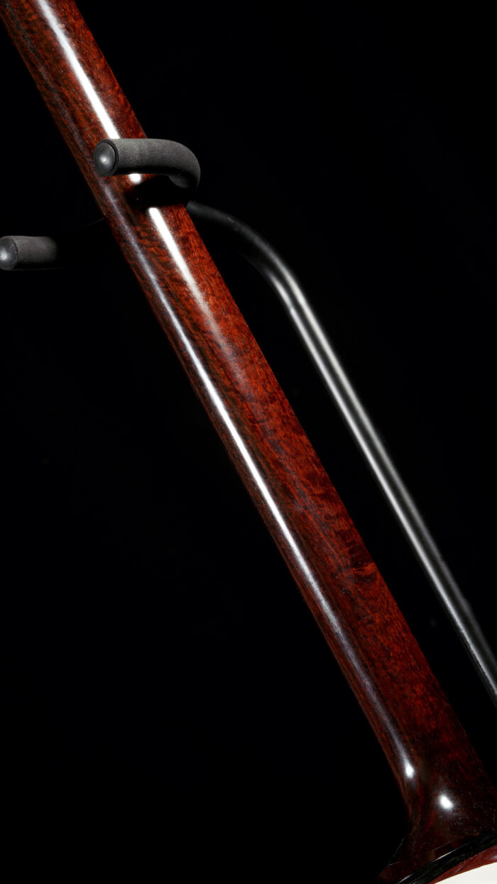 Handmade Tsugaru Shamisen (Kinbozo, Ayasugi, Highest-Grade Tochi Kouki) - Image 4