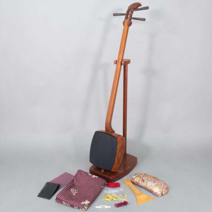 SH-0272 Nagauta Shamisen (Karin wood - complete set)