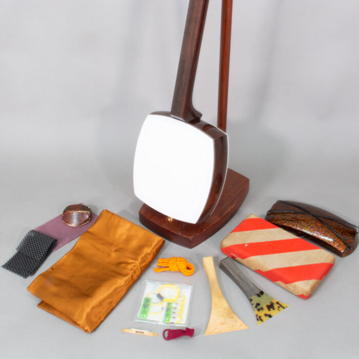 SH-0264 Tsugaru Shamisen (Kouki wood - deluxe set) - Image 2