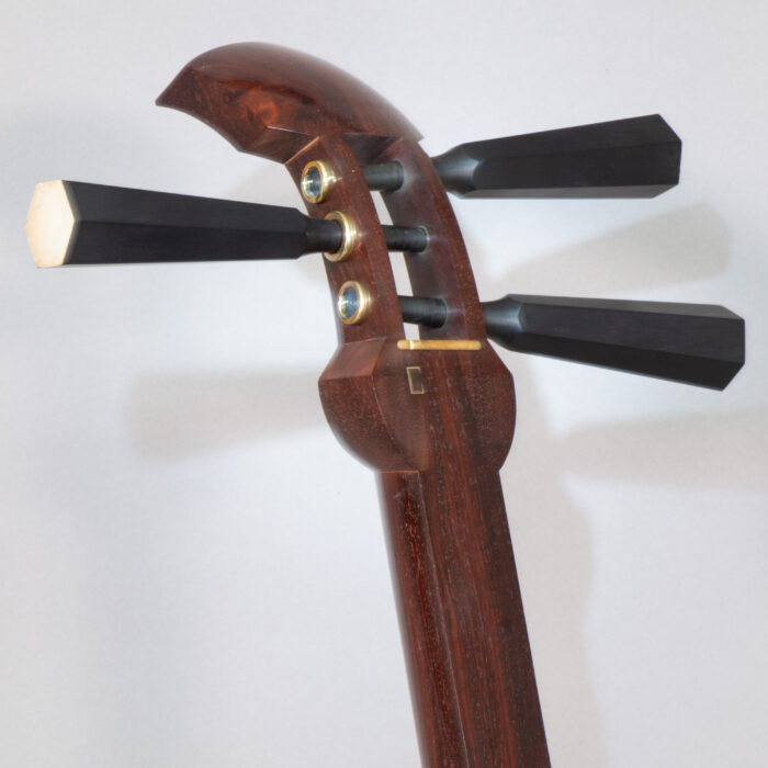 SH-0266 Tsugaru Shamisen (Kouki wood - deluxe set) - Image 6