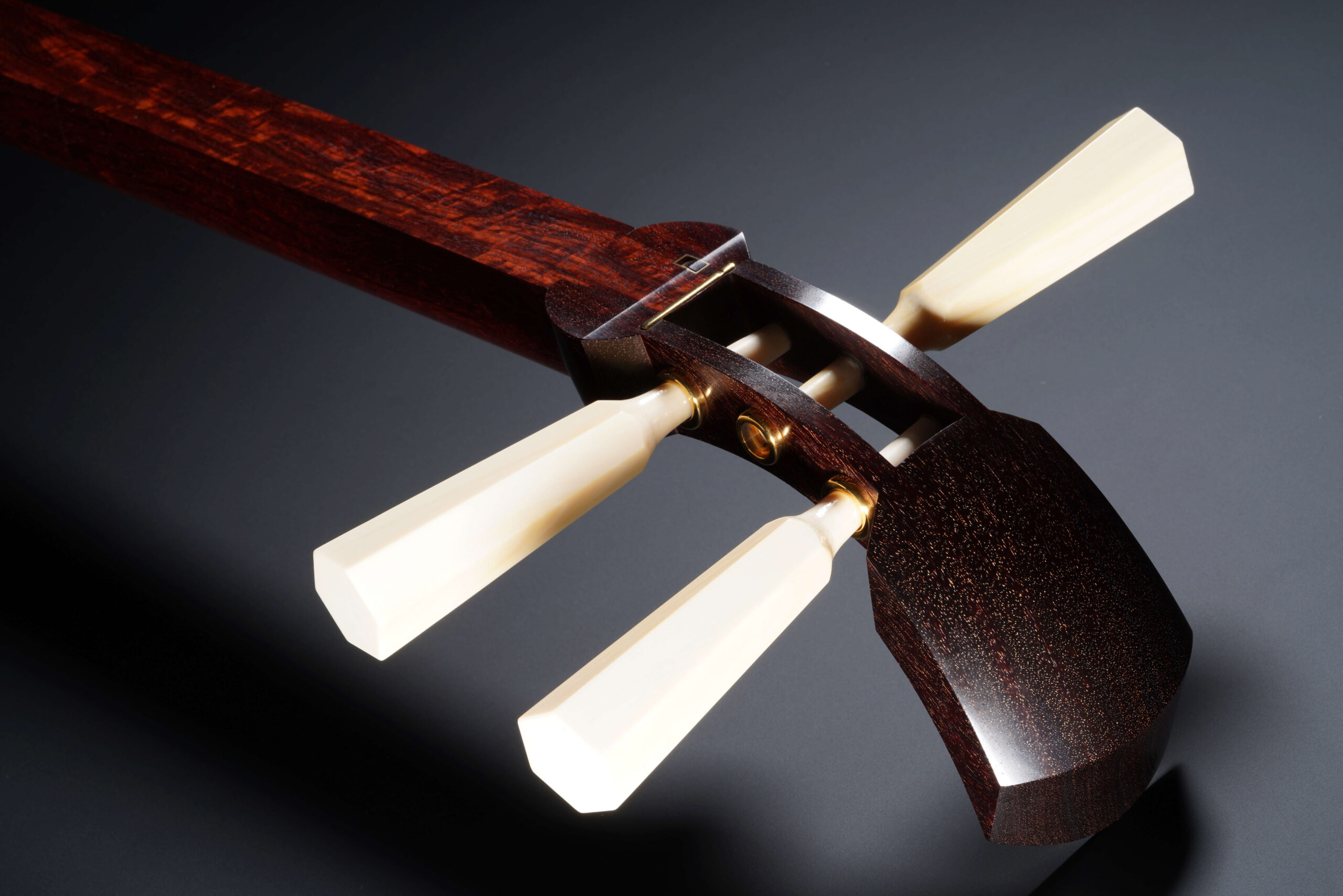 MK-001 Almost-New Kouki Tsugaru Shamisen with Zouge Itomaki (Ships from California) - Image 33