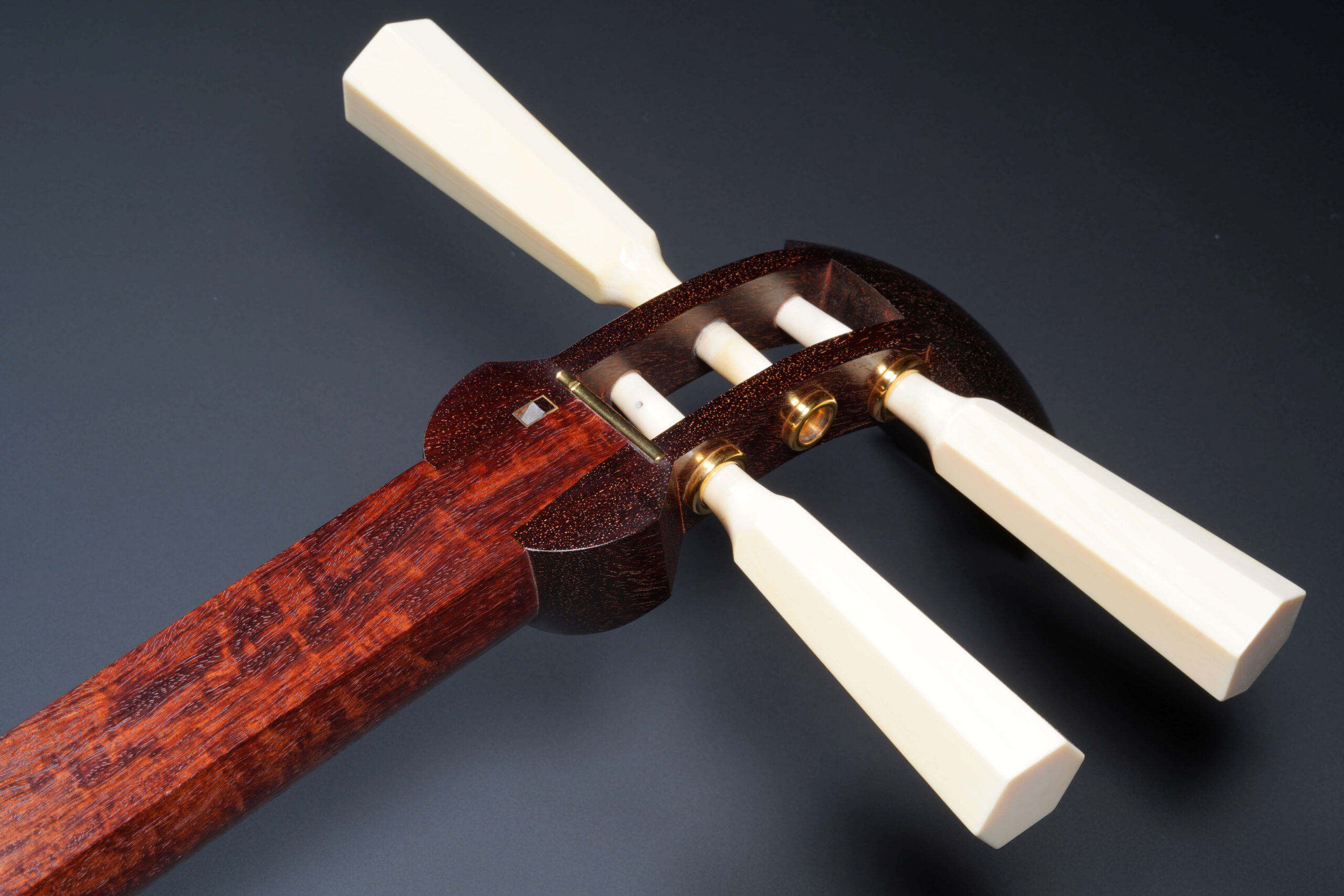 MK-001 Almost-New Kouki Tsugaru Shamisen with Zouge Itomaki (Ships from California) - Image 32