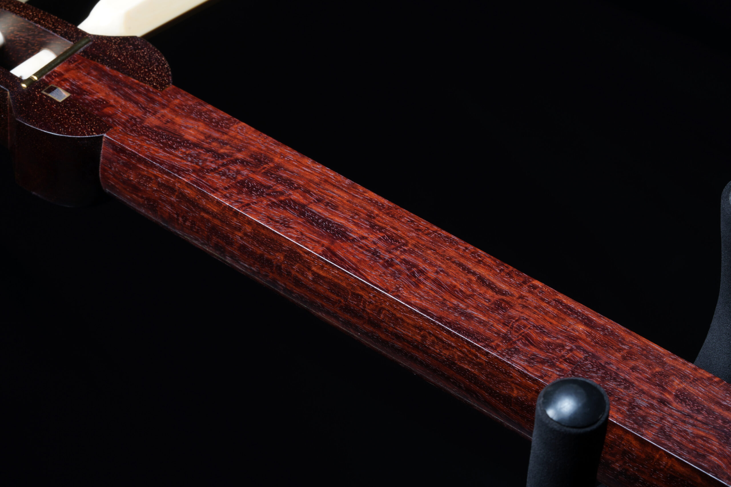 MK-001 Almost-New Kouki Tsugaru Shamisen with Zouge Itomaki (Ships from California) - Image 21