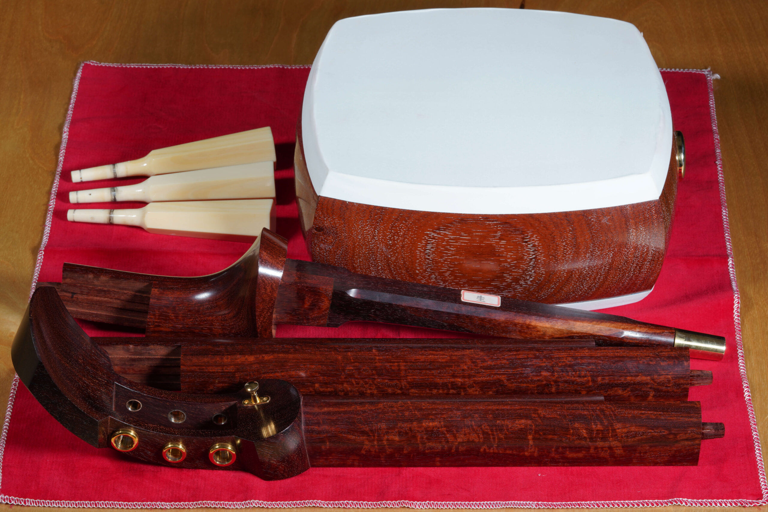 MK-001 Almost-New Kouki Tsugaru Shamisen with Zouge Itomaki (Ships from California) - Image 4